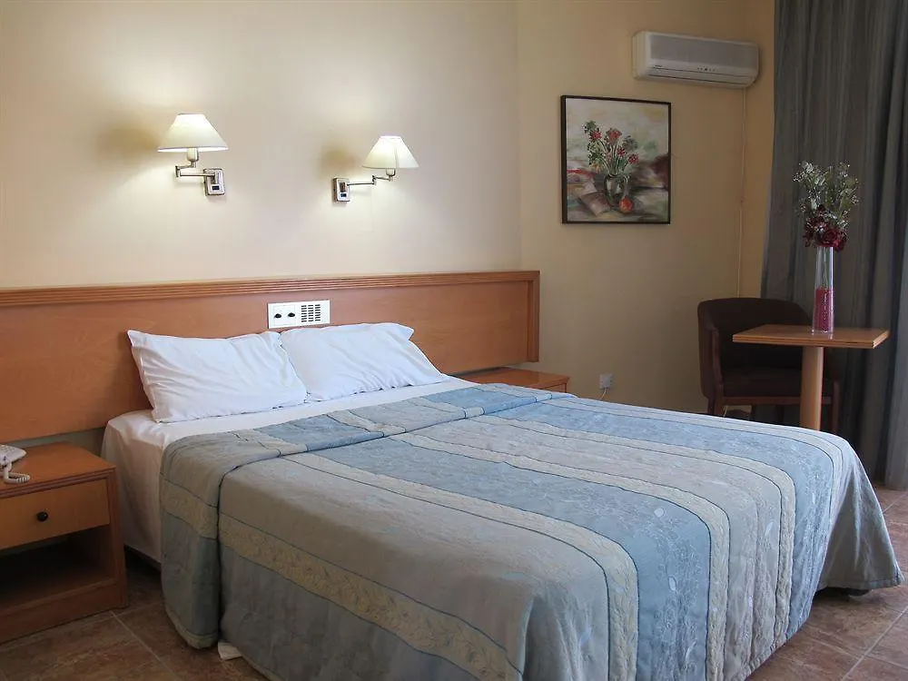 Flamingo Beach Hotel Larnaca Chypre