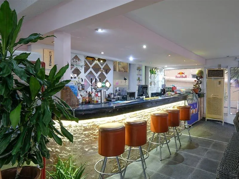 Flamingo Beach Hotel Ларнака 3*,  Кипр