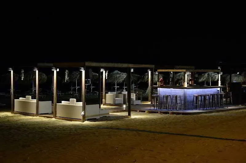 Flamingo Beach Hotel Ларнака 3*,  Кипр