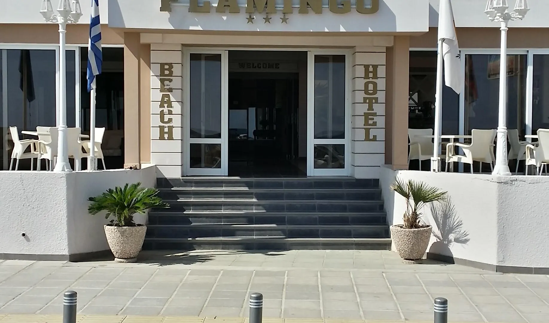 Flamingo Beach Hotel Ларнака